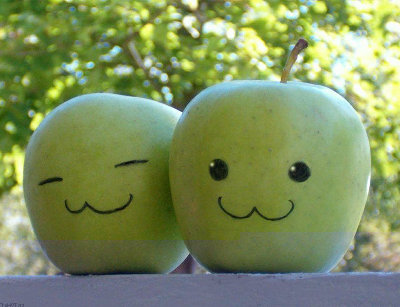 happyapples.jpg
